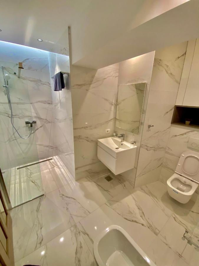Blancris Boutique Apartman Brassó Kültér fotó