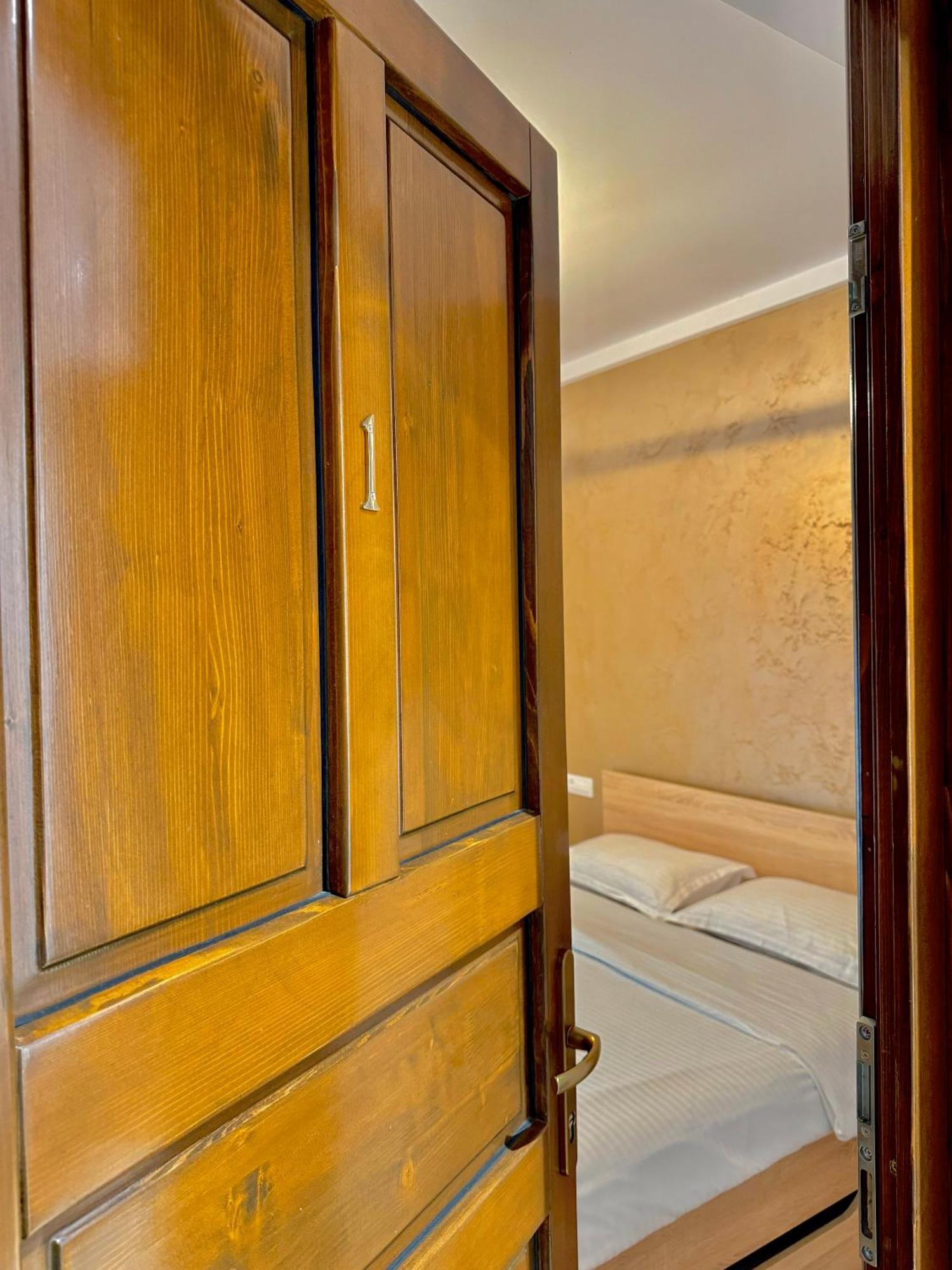 Blancris Boutique Apartman Brassó Kültér fotó