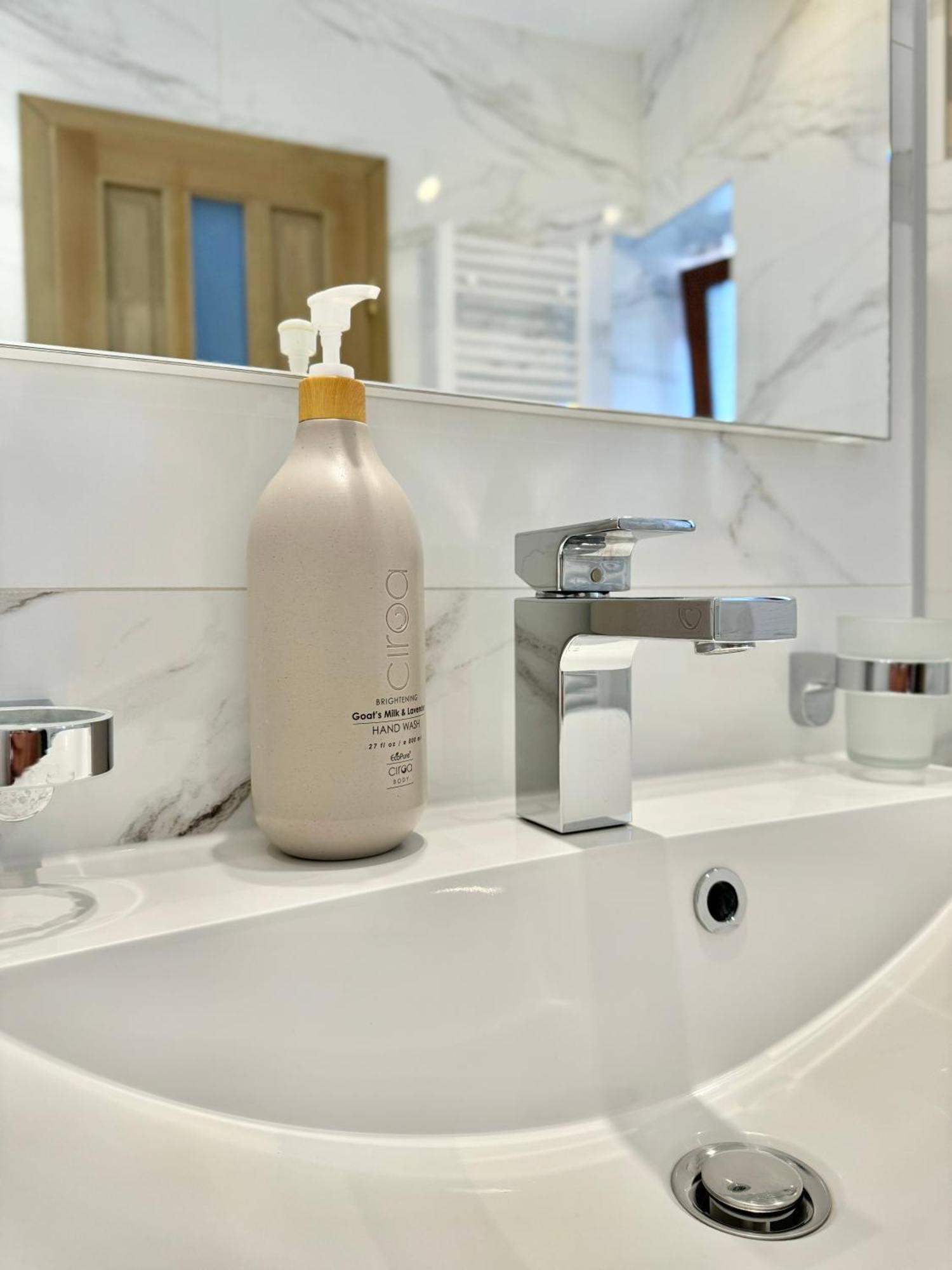 Blancris Boutique Apartman Brassó Kültér fotó